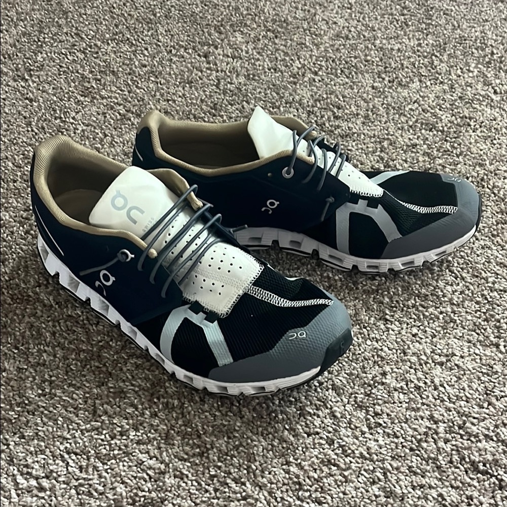 On Running Men's Black and White Athletic Shoes